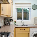Morley Retreat Modern 3 Bed
