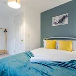 Morley Retreat Modern 3 Bed Ferienhaus *