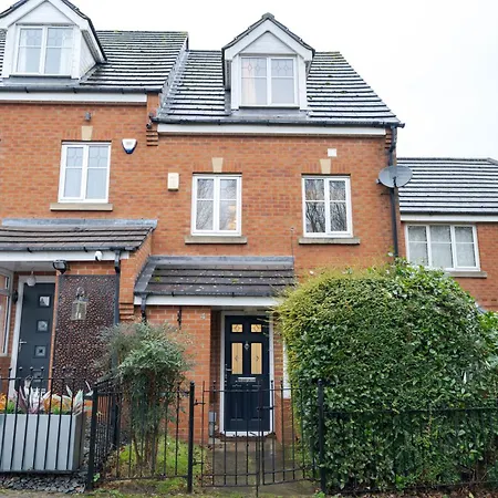 Morley Retreat Modern 3 Bed * Churwell