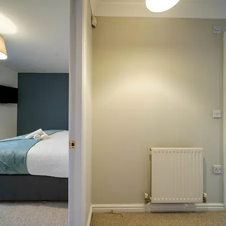 Дом отдыха Morley Retreat Modern 3 Bed Churwell