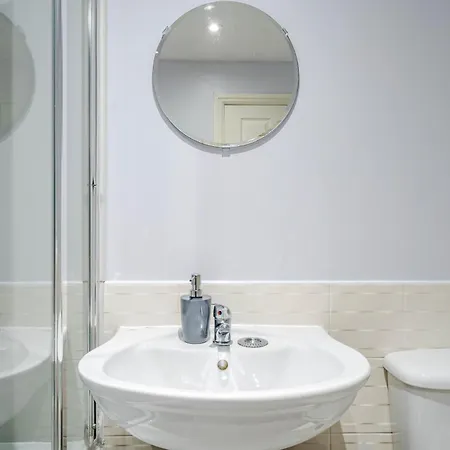 Morley Retreat Modern 3 Bed