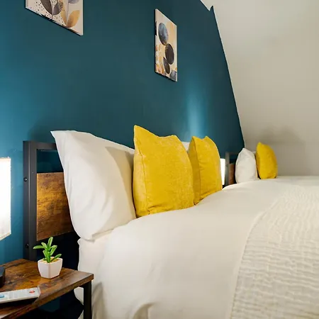 Дом отдыха Morley Retreat Modern 3 Bed Churwell