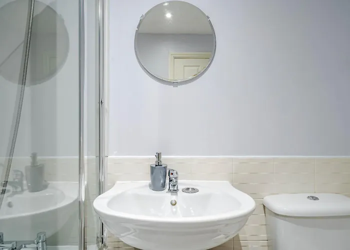 Morley Retreat Modern 3 Bed