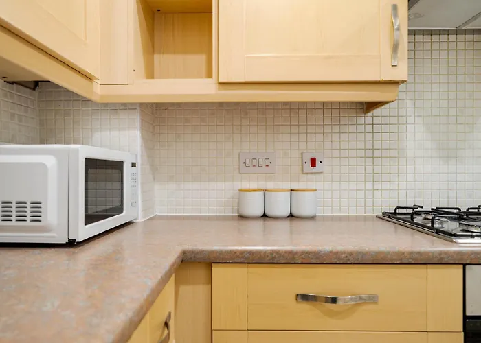 Будинок відпочинку Morley Retreat Modern 3 Bed Churwell